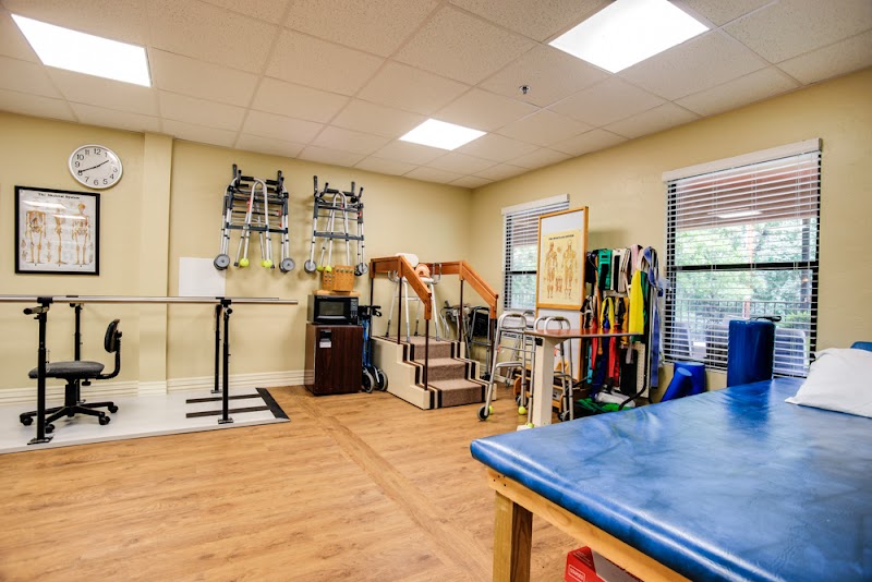 SEQUOYAH POINTE SKILLED NURSING AND THERAPY nursing home in TAHLEQUAH, OK - Photo 2 of 7