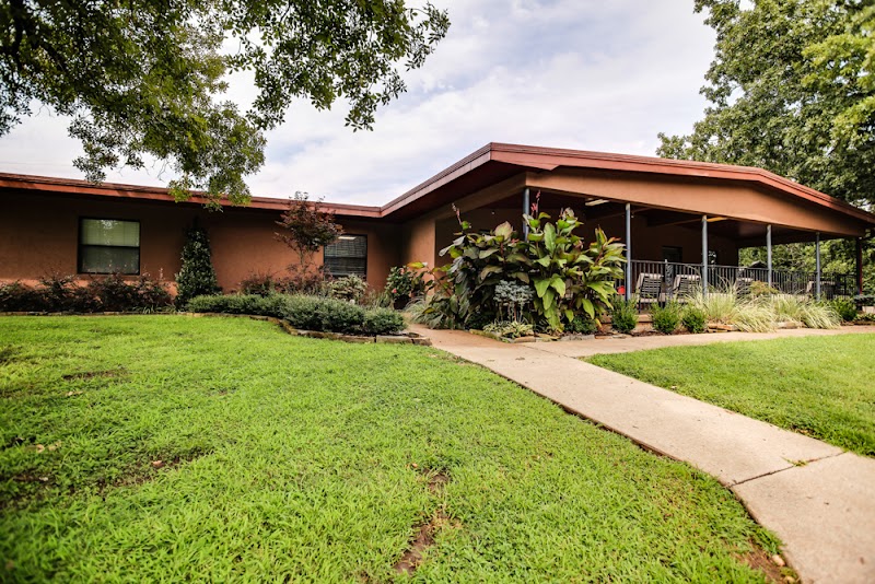 SEQUOYAH POINTE SKILLED NURSING AND THERAPY nursing home in TAHLEQUAH, OK - Photo 3 of 7