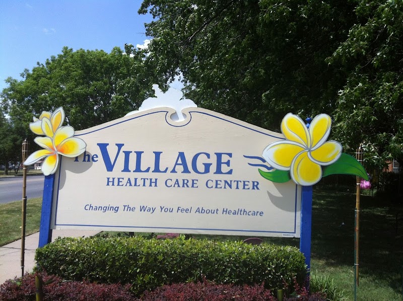 VILLAGE HEALTH CARE CENTER nursing home in BROKEN ARROW, OK - Photo 2 of 5