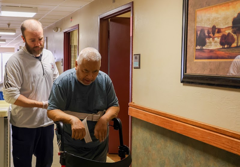 MID-DEL SKILLED NURSING AND THERAPY nursing home in DEL CITY, OK - Photo 3 of 10