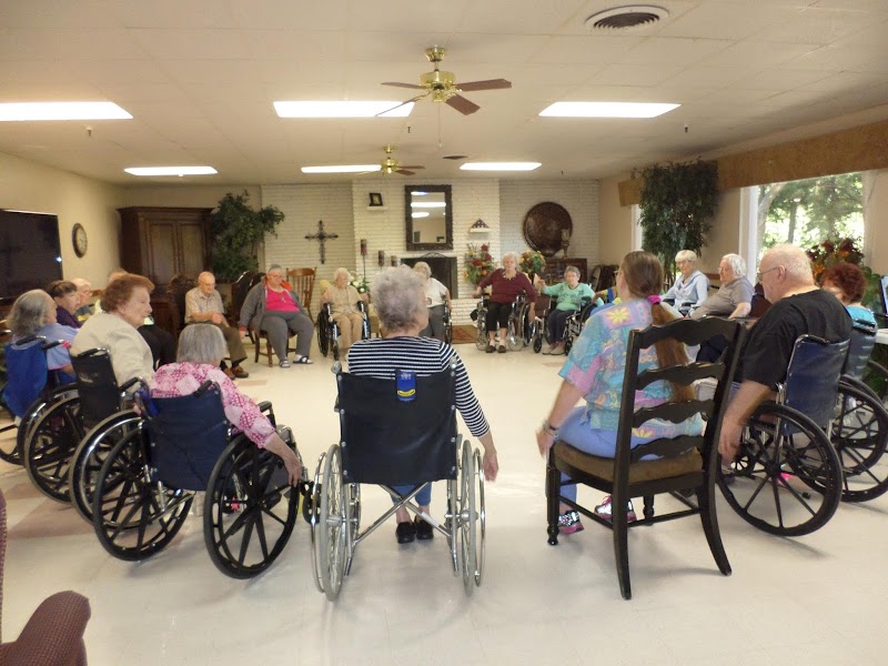 WOODWARD SKILLED NURSING AND THERAPY nursing home in WOODWARD, OK - Photo 2 of 3