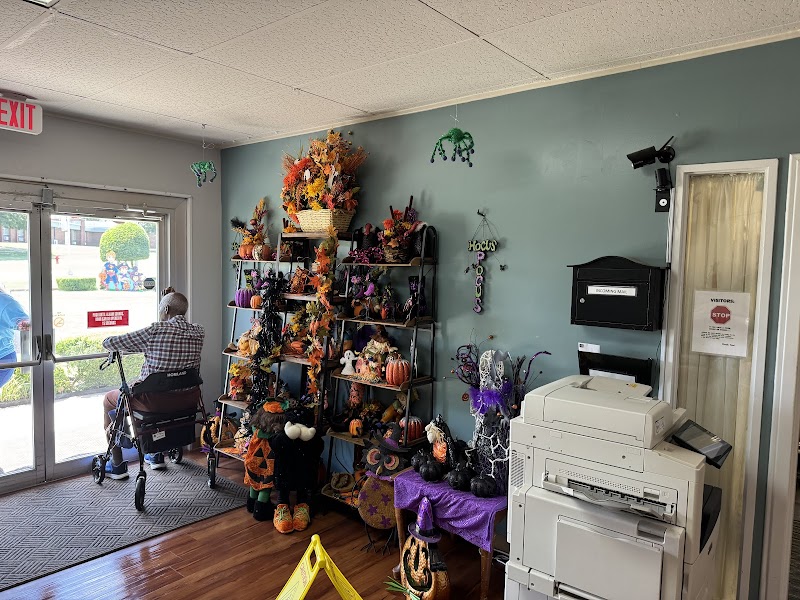 CEDARCREST CARE CENTER nursing home in BROKEN ARROW, OK - Photo 4 of 10