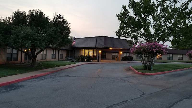 WARR ACRES NURSING CENTER nursing home in OKLAHOMA CITY, OK - Photo 3 of 5