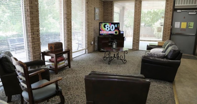 WARR ACRES NURSING CENTER nursing home in OKLAHOMA CITY, OK - Photo 5 of 5