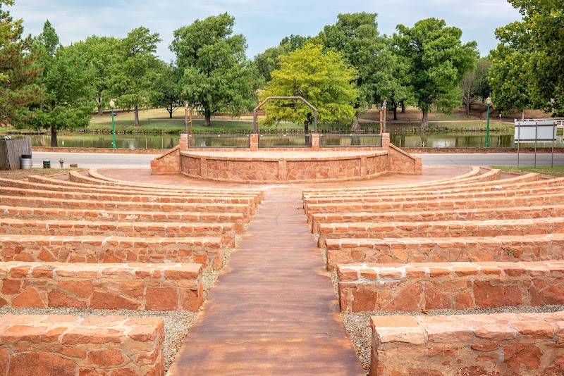 SHANOAN SPRINGS NURSING AND REHABILITATION nursing home in CHICKASHA, OK - Photo 2 of 5