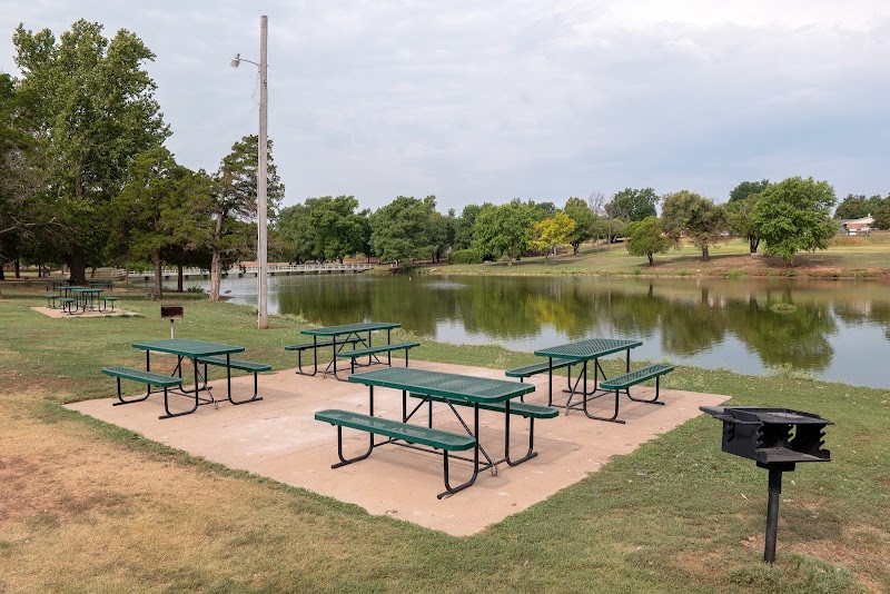 SHANOAN SPRINGS NURSING AND REHABILITATION nursing home in CHICKASHA, OK - Photo 4 of 5