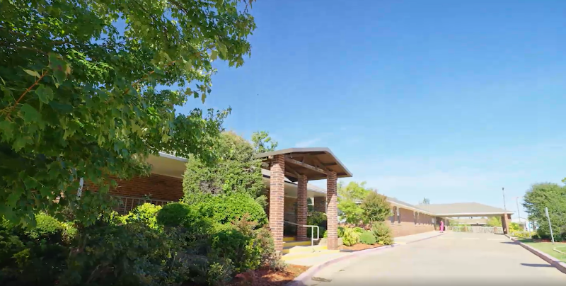 South Pointe Rehabilitation and Care Center nursing home in Oklahoma City, OK - Photo 5 of 5