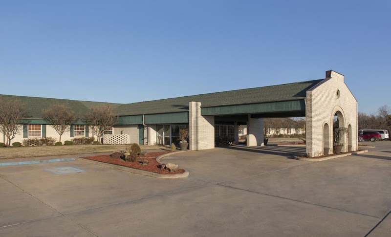 EUFAULA MANOR NURSING AND REHABILITATION CENTER nursing home in EUFAULA, OK - Photo 2 of 5