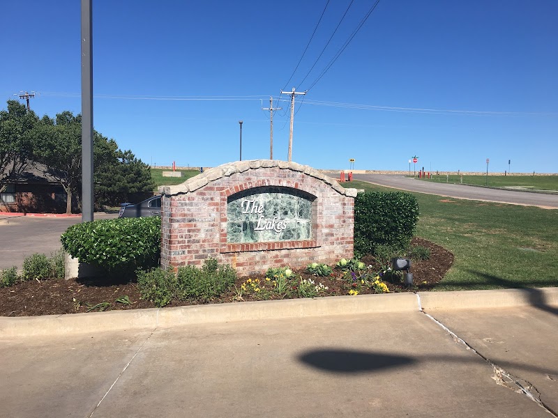 THE LAKES nursing home in OKLAHOMA CITY, OK - Photo 4 of 5
