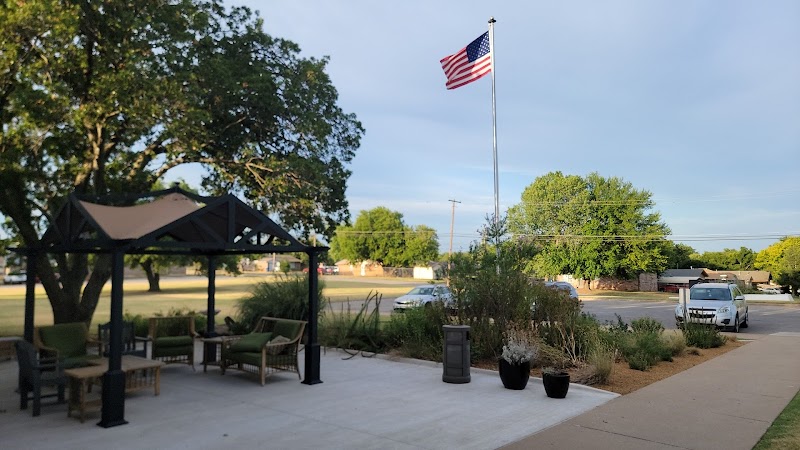 SUNSET ESTATES OF PURCELL nursing home in PURCELL, OK - Photo 2 of 9