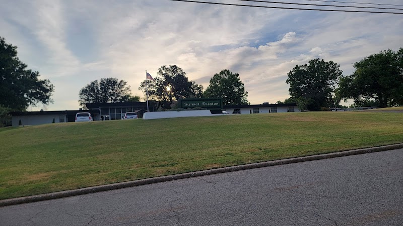 SUNSET ESTATES OF PURCELL nursing home in PURCELL, OK - Photo 4 of 9