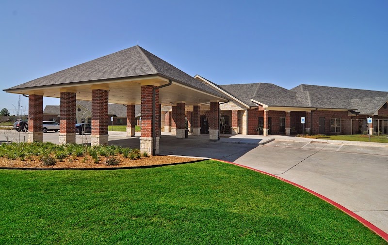 Medical Park West Rehabilitation & Skilled Care nursing home in Norman, OK - Photo 2 of 5