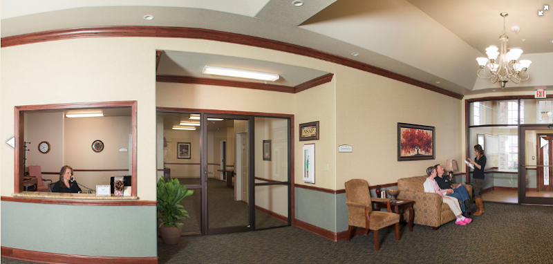 MEMORY CARE CENTER AT EMERALD nursing home in CLAREMORE, OK - Photo 4 of 5