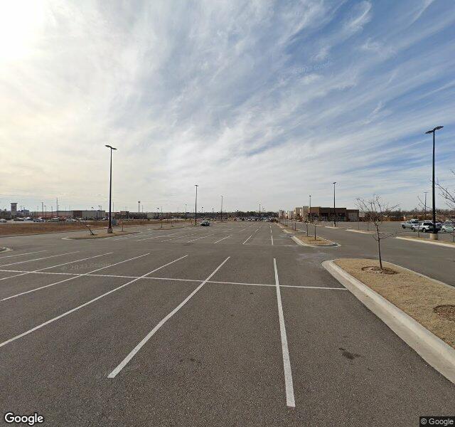 CROSS TIMBERS NURSING AND REHABILITATION nursing home in MIDWEST CITY, OK - Photo 2 of 2