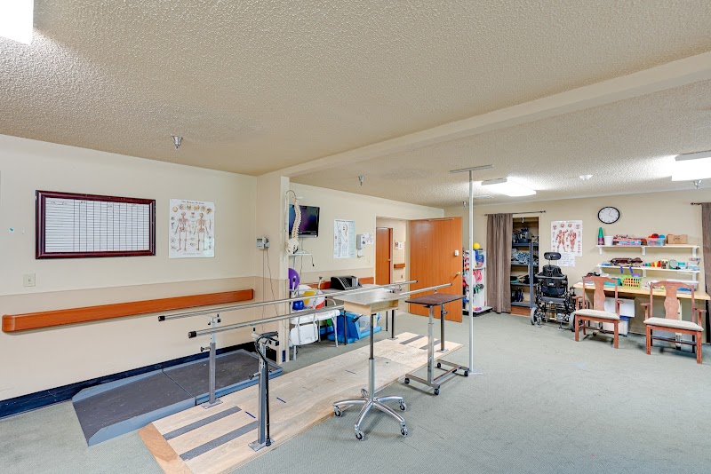 HILLSIDE HEIGHTS REHABILITATION CENTER nursing home in EUGENE, OR - Photo 4 of 5