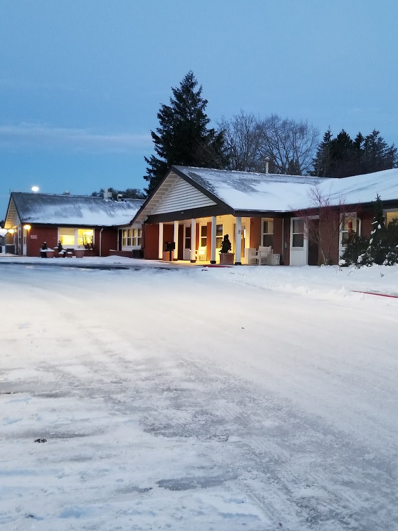 VILLAGE HEALTH CARE nursing home in GRESHAM, OR - Photo 4 of 5