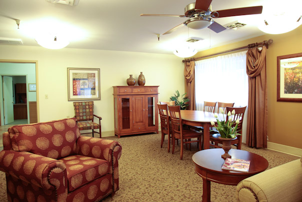 HOOD RIVER POST ACUTE nursing home in HOOD RIVER, OR - Photo 3 of 5