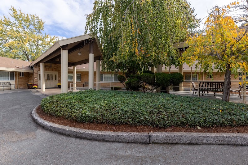 WEST HILLS HEALTH & REHABILITATION nursing home in PORTLAND, OR - Photo 2 of 5