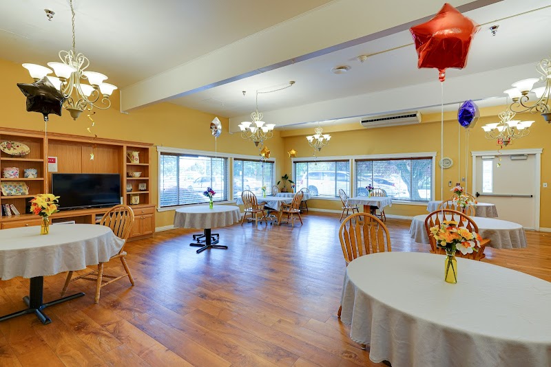 FRENCH PRAIRIE NURSING & REHABILITATION CENTER nursing home in WOODBURN, OR - Photo 3 of 5