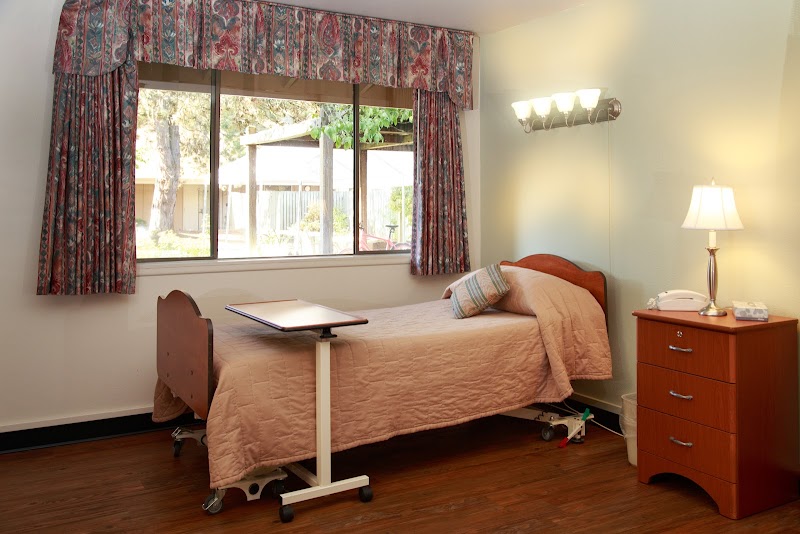 VALLEY WEST HEALTH CARE CENTER nursing home in EUGENE, OR - Photo 4 of 5