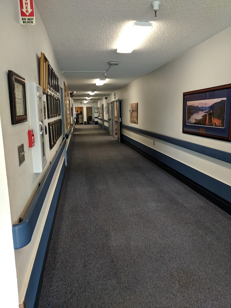 FAIRLAWN HEALTH AND REHAB OF CASCADIA nursing home in GRESHAM, OR - Photo 3 of 5