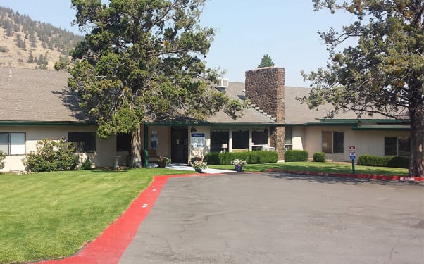PILOT BUTTE REHABILITATION CENTER nursing home in BEND, OR - Photo 4 of 5