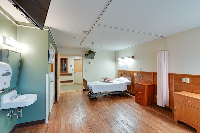 ROSE HAVEN NURSING CENTER nursing home in ROSEBURG, OR - Photo 4 of 5