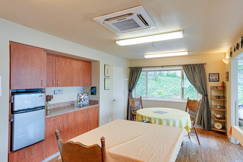 SOUTH HILLS REHABILITATION CENTER nursing home in EUGENE, OR - Photo 3 of 5