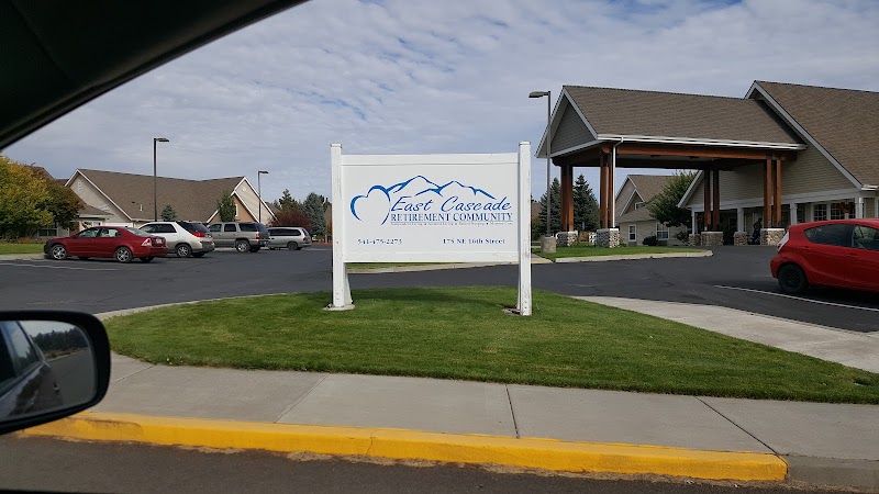 EAST CASCADE RETIREMENT COMMUNITY nursing home in MADRAS, OR - Photo 2 of 2