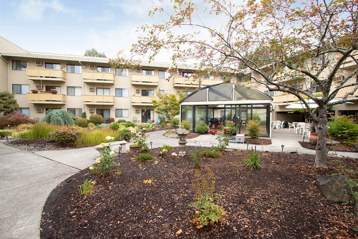 AVAMERE COURT AT KEIZER nursing home in KEIZER, OR - Photo 2 of 5