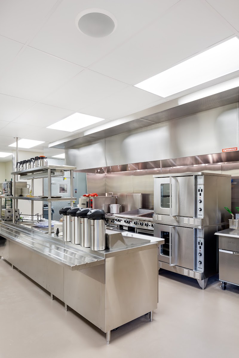 SALEM TRANSITIONAL CARE nursing home in SALEM, OR - Photo 5 of 5