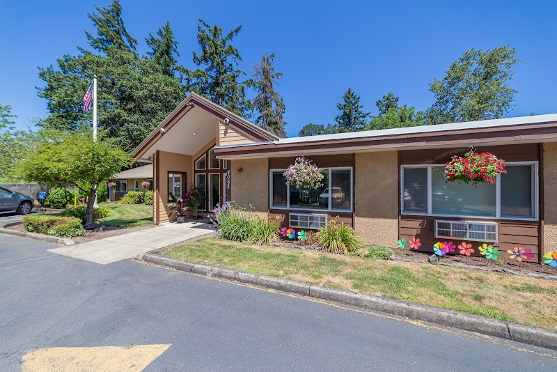 KEIZER NURSING AND REHABILITATION nursing home in KEIZER, OR - Photo 2 of 4