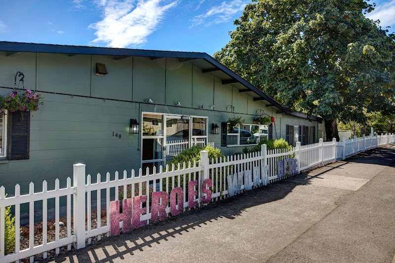 RIVERCREST POST ACUTE nursing home in OREGON CITY, OR - Photo 3 of 5