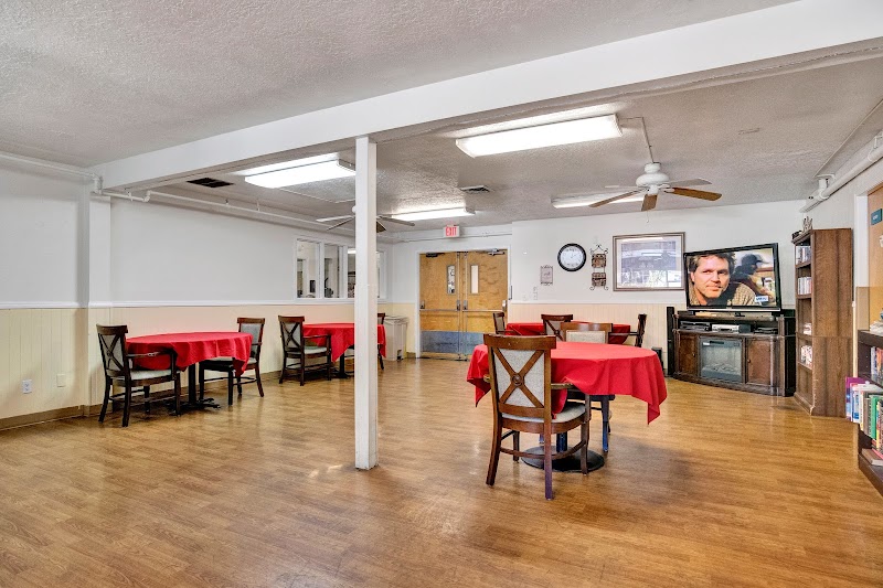 RIVERCREST POST ACUTE nursing home in OREGON CITY, OR - Photo 4 of 5