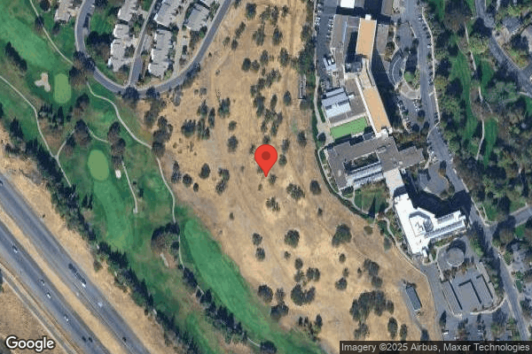 ROGUE VALLEY MANOR nursing home in MEDFORD, OR - Photo 1 of 10