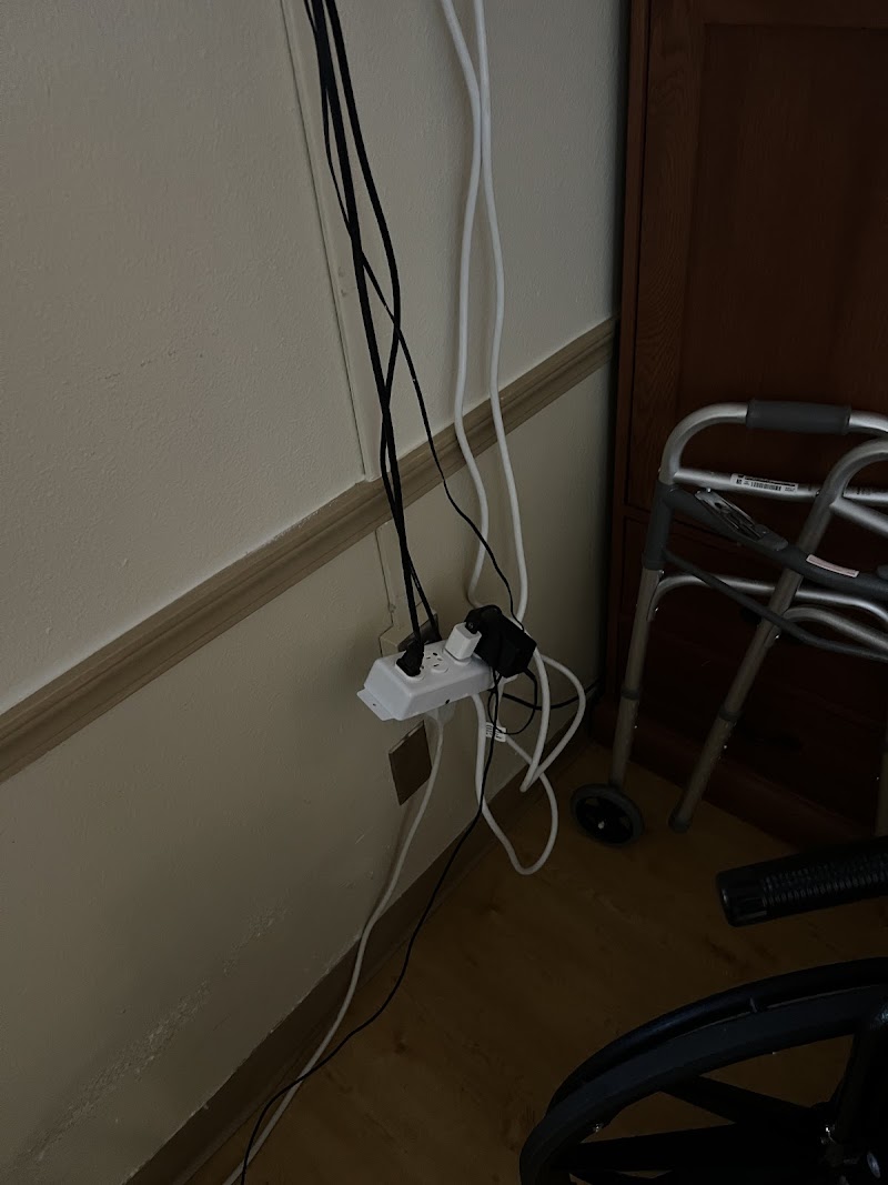 EVERGREEN POST ACUTE nursing home in PORTLAND, OR - Photo 4 of 5