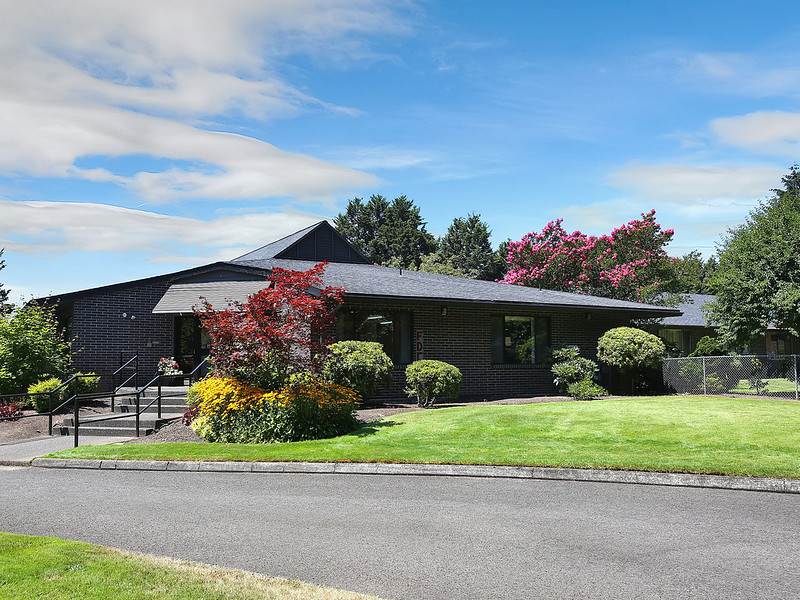 STANLEY POST ACUTE nursing home in MILWAUKIE, OR - Photo 2 of 10