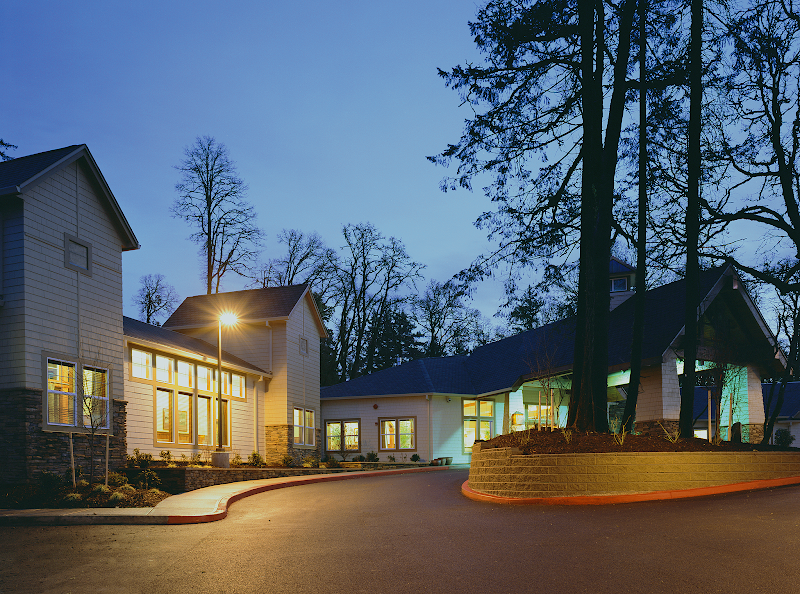 PEARL AT KRUSE WAY, THE nursing home in LAKE OSWEGO, OR - Photo 2 of 5