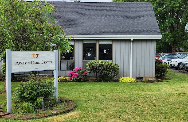 AVALON CARE CENTER - SCAPPOOSE nursing home in SCAPPOOSE, OR - Photo 2 of 10