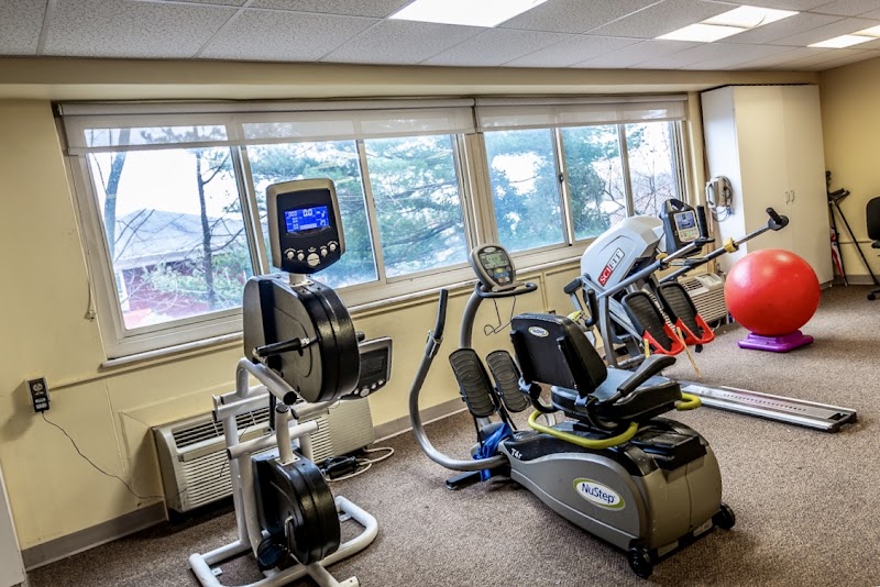 SQUIRREL HILL WELLNESS AND REHABILITATION CENTER nursing home in PITTSBURGH, PA - Photo 3 of 5