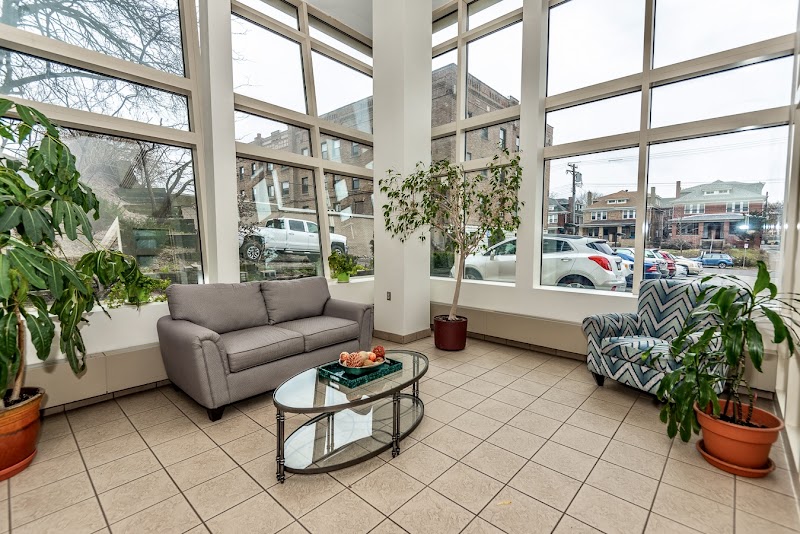 SQUIRREL HILL WELLNESS AND REHABILITATION CENTER nursing home in PITTSBURGH, PA - Photo 4 of 5