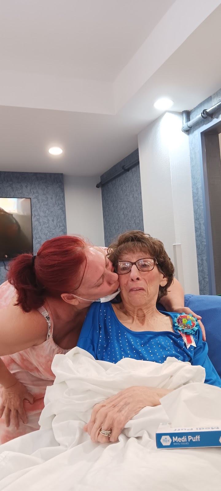 OAKWOOD HEALTHCARE & REHABILITATION CENTER nursing home in PHILADELPHIA, PA - Photo 5 of 5