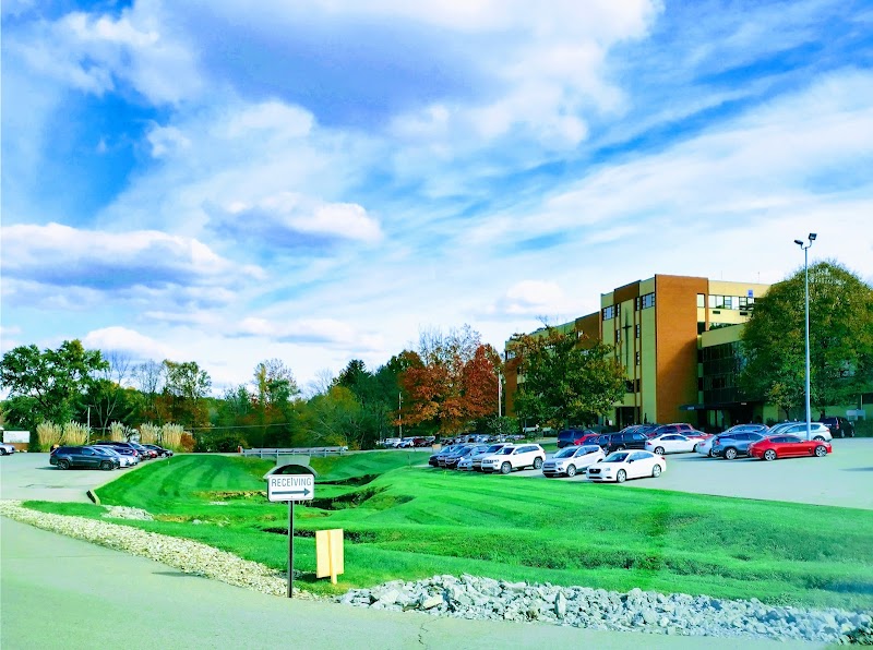 ST JOHN SPECIALTY CARE CENTER nursing home in MARS, PA - Photo 3 of 5