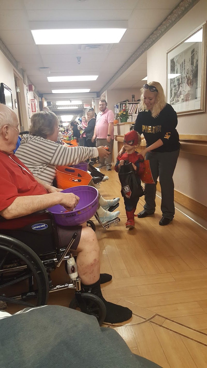 BEDFORD POST ACUTE nursing home in BEDFORD, PA - Photo 4 of 5