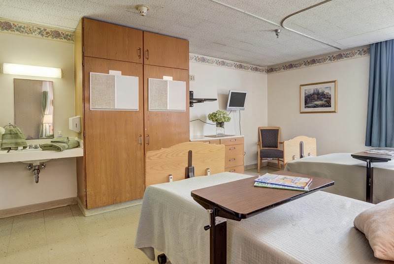 IVY PARK POST ACUTE nursing home in PITTSBURGH, PA - Photo 3 of 5