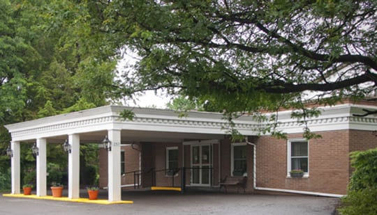 BEAVER VALLEY REHABILITATION AND HEALTHCARE CENTER nursing home in BEAVER FALLS, PA - Photo 2 of 5