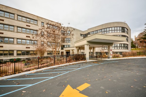 ST FRANCIS CENTER FOR REHABILITATION & HEALTHCARE nursing home in DARBY, PA - Photo 1 of 5