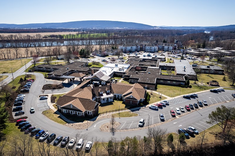 OAK GLEN HEALTHCARE AND REHABILITATION CENTER nursing home in LEWISBURG, PA - Photo 2 of 5