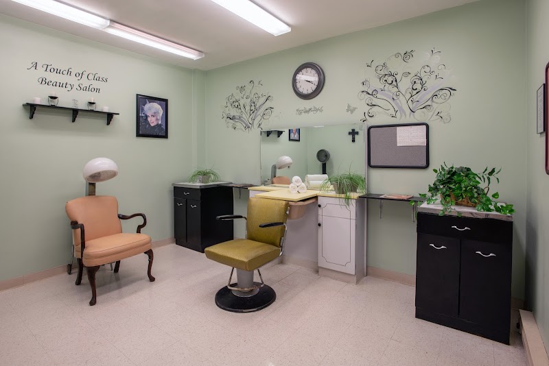 BROAD MOUNTAIN HEALTH AND REHABILITATION CENTER nursing home in FRACKVILLE, PA - Photo 5 of 5