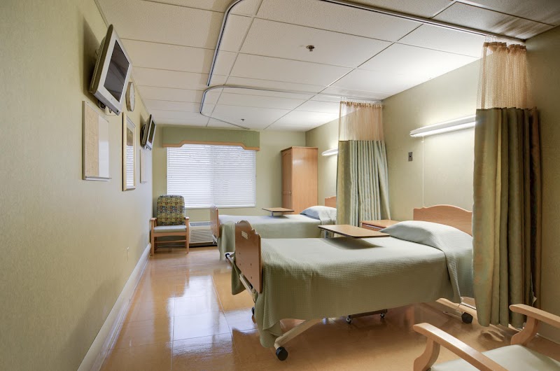 YORK SOUTH SKILLED NURSING AND REHABILITATION CTR nursing home in YORK, PA - Photo 4 of 5